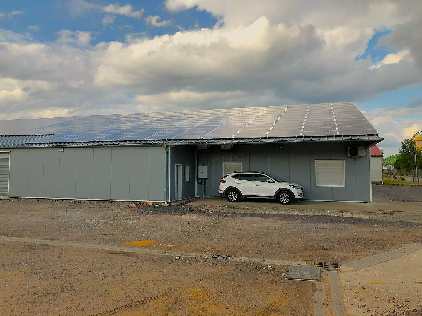 Photo A VENDRE EN EXCLUSIVITE : LOCAL D'ACTIVITE AVEC INSTALLATIONS PHOTOVOLTAÏQUES À MORSBACH - 692 000  ? image 2/6