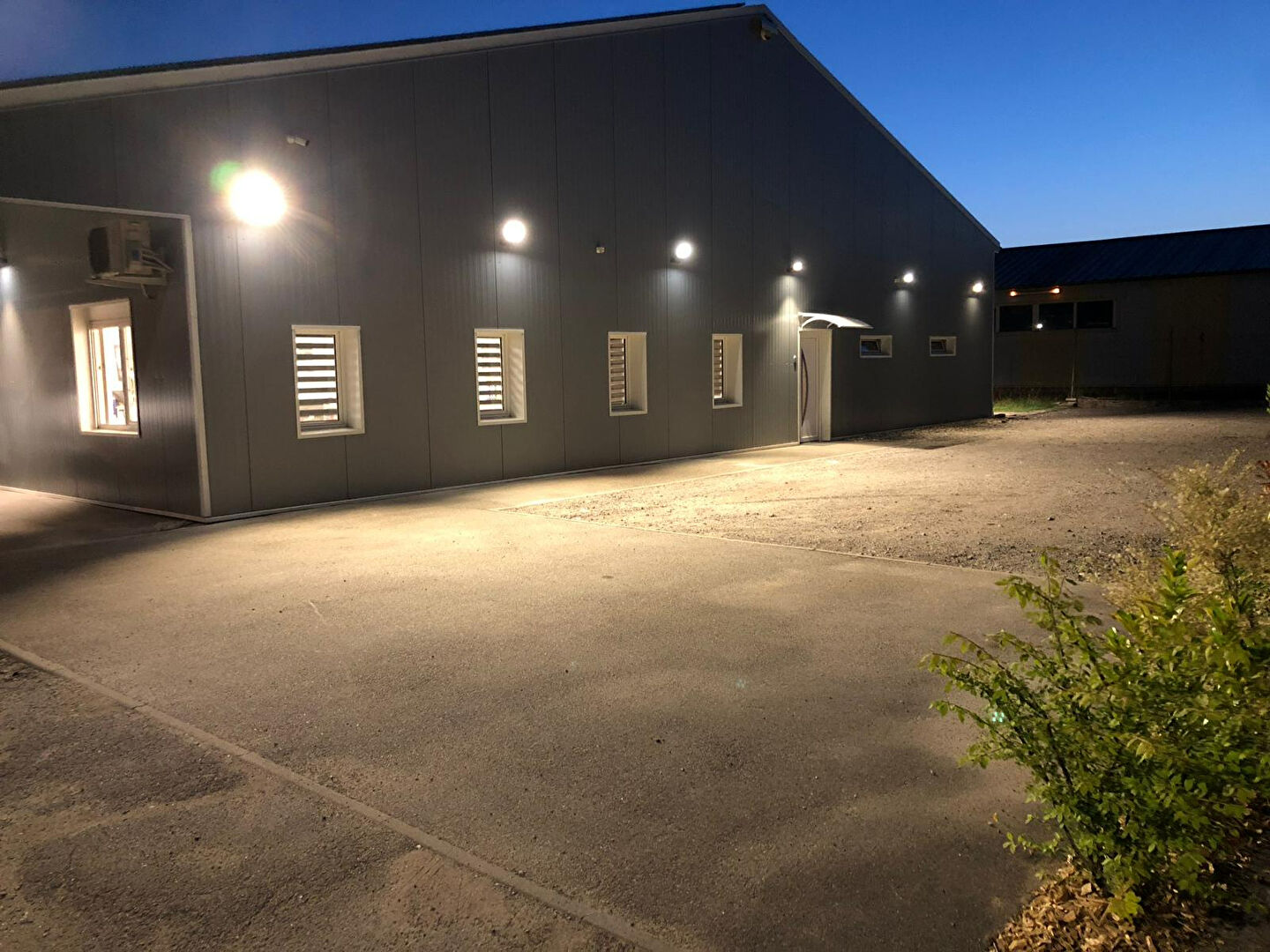 Photo A VENDRE EN EXCLUSIVITE : LOCAL D'ACTIVITE AVEC INSTALLATIONS PHOTOVOLTAÏQUES À MORSBACH - 692 000  ? image 5/6