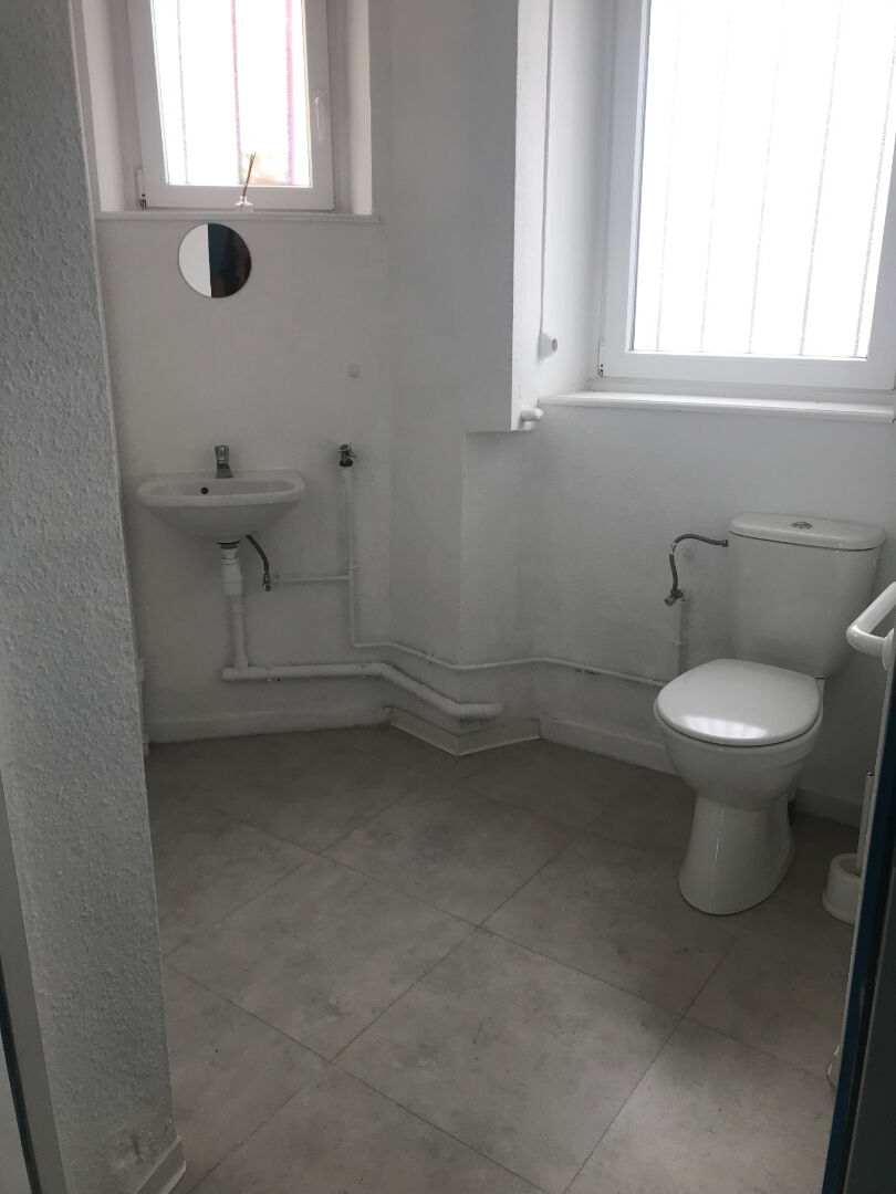 Photo FORBACH LOCAL PROFESSIONNEL 90 M² image 4/5