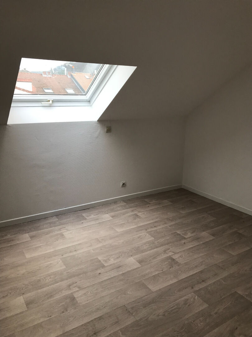 Photo FORBACH APPARTEMENT 2 PIECES image 3/4