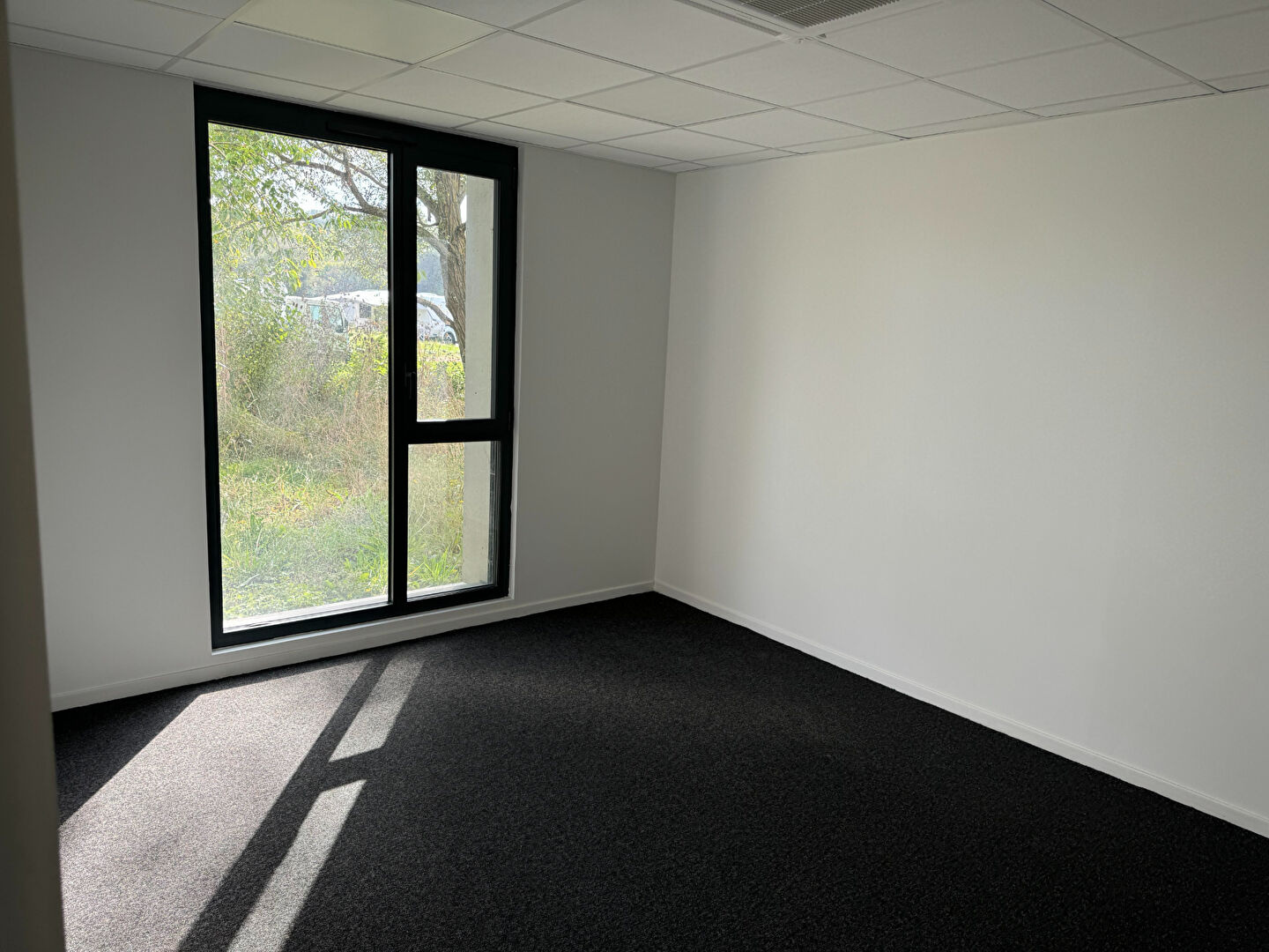 Photo À Louer : Bureau de 112,5 m² - Fonctionnalité et Confort au Rendez-vous ! image 4/6