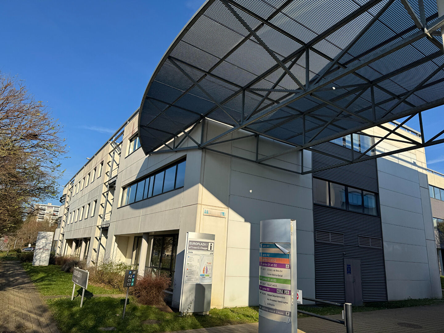 Photo BUREAUX A LOUER METZ TECHNOPOLE 256 M² image 1/2