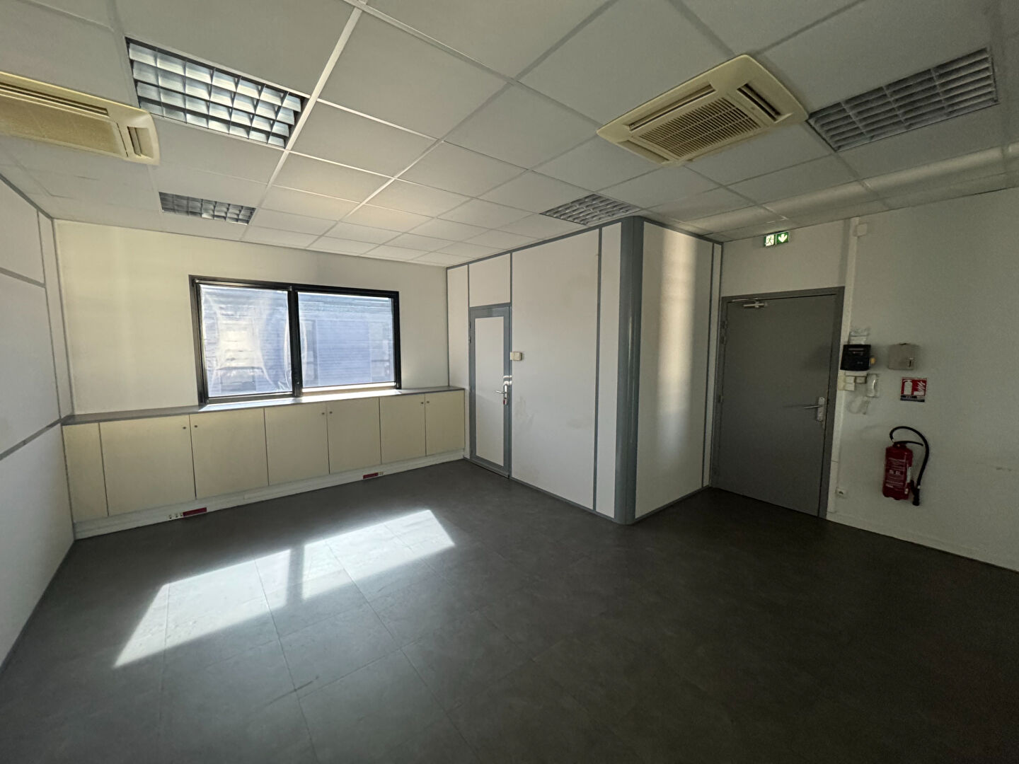 Photo Bureaux 326 m² à louer ? Metz ActiCom, 14 parkings, climatisation, accès PMR image 6/6