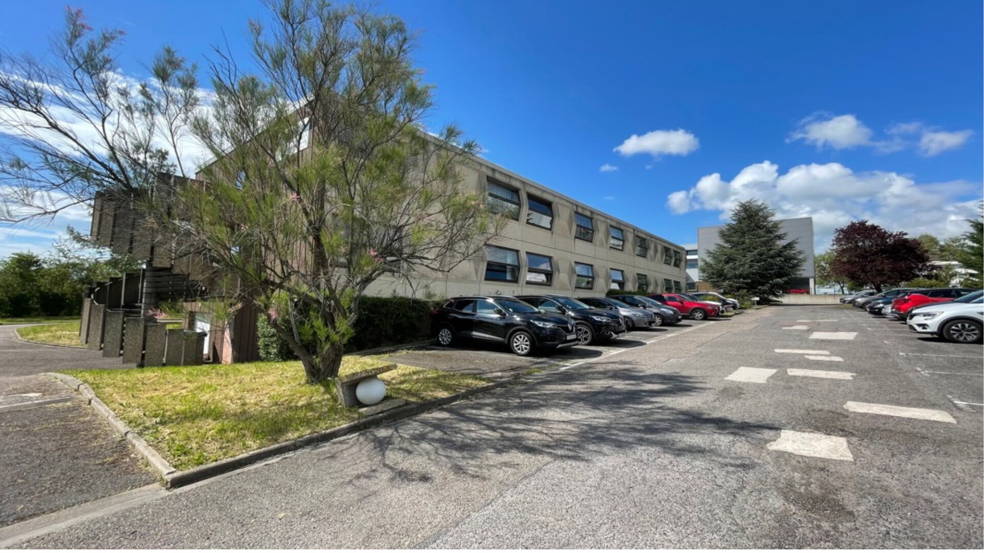 Photo ACTIPÔLE : L'Endroit Idéal pour Votre Entreprise et un Investissement de Qualité image 1/6