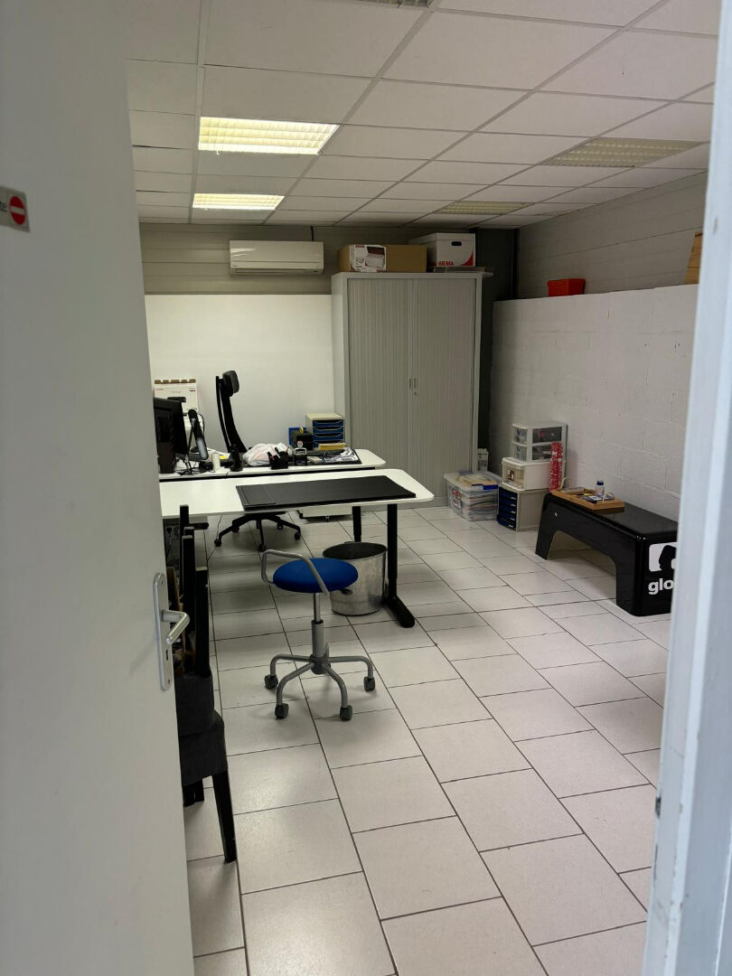 Photo Local commercial à louer - Conflans En Jarnisy 515 m2 image 4/6