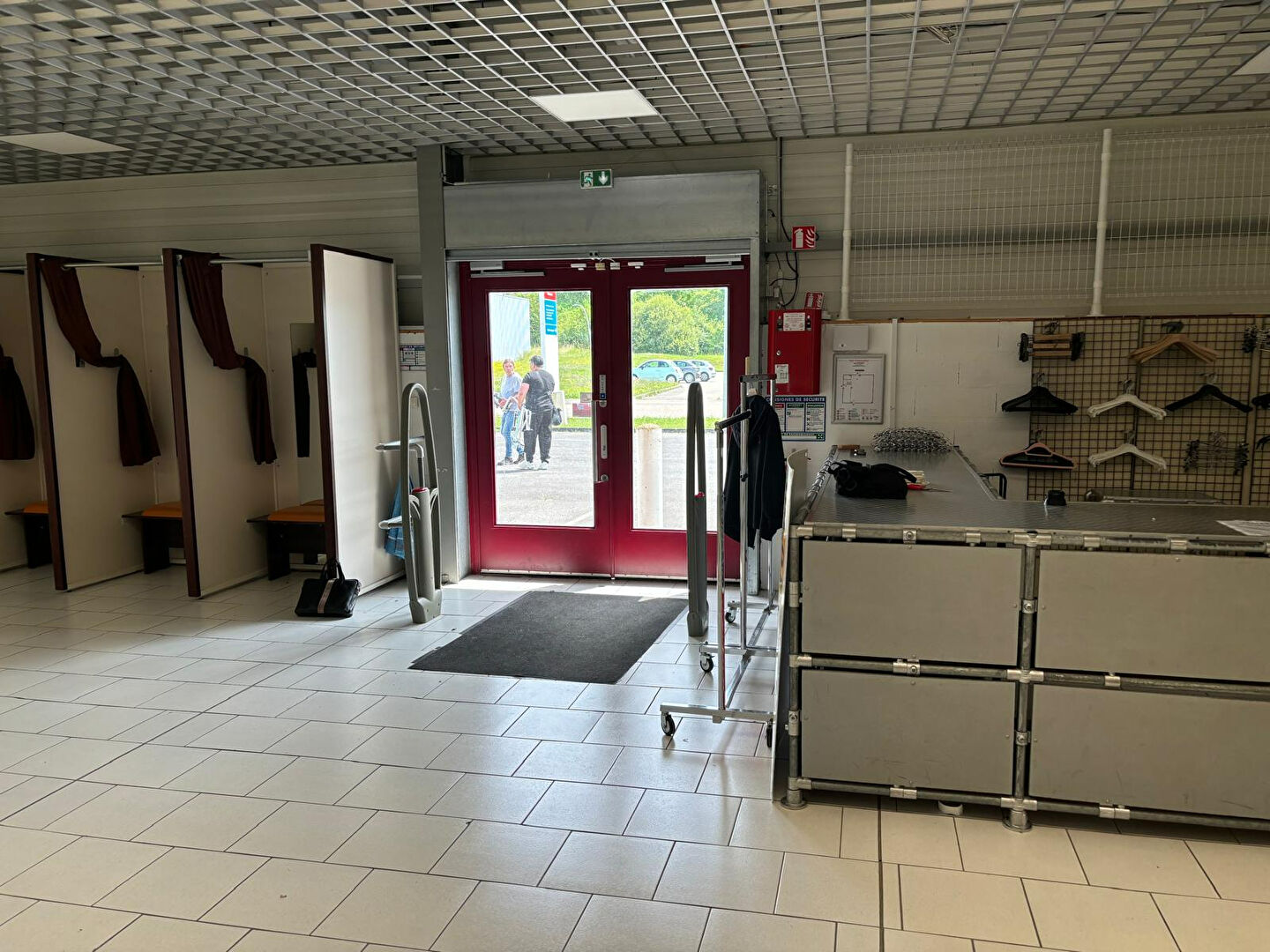 Photo Local commercial à louer - Conflans En Jarnisy 515 m2 image 5/6