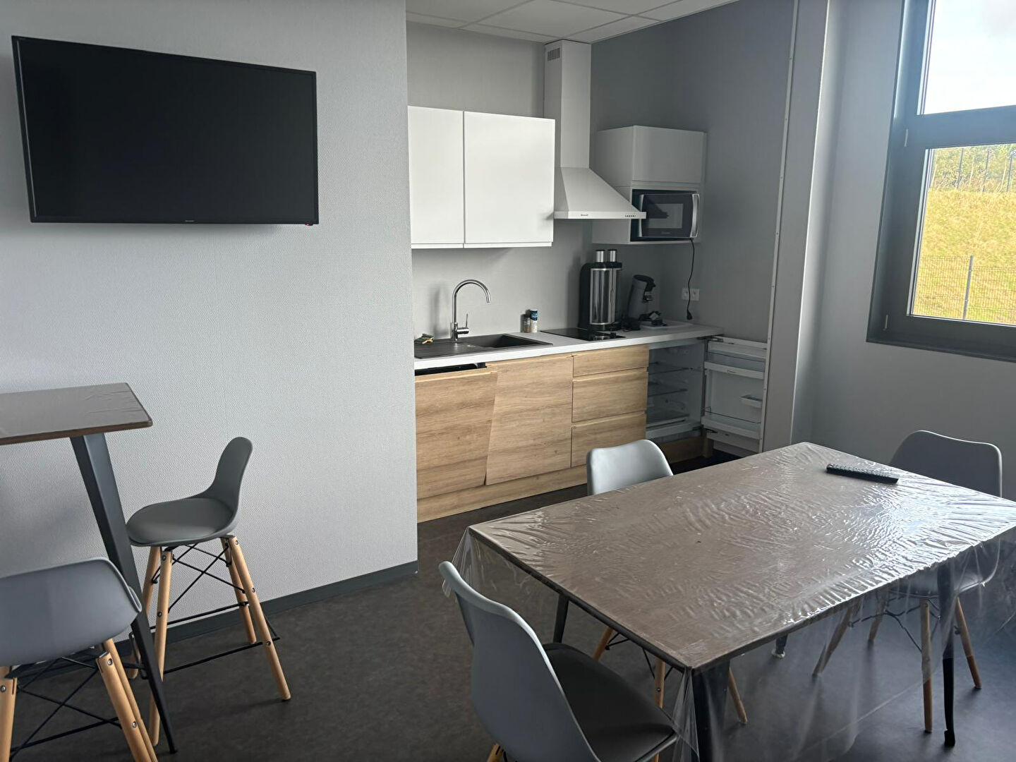 Photo Opportunité de Location - Local d'Activité 1200m² ? image 6/6