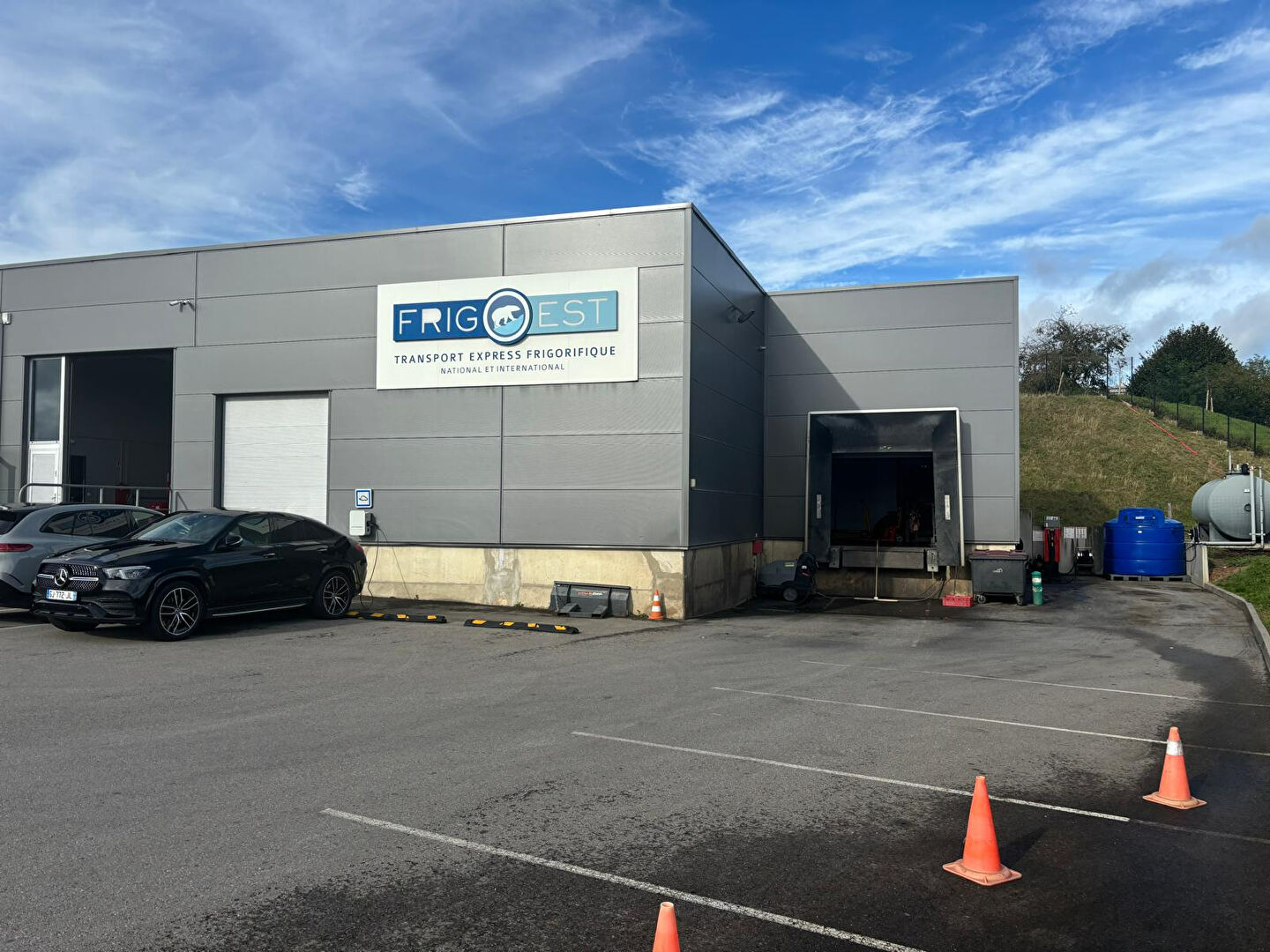 Photo Opportunité de Location - Local d'Activité 565m² image 2/6