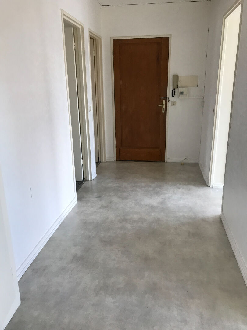 Photo FOPRBACH APPARTEMENT 3 PIECES CENTRE VILLE image 5/6