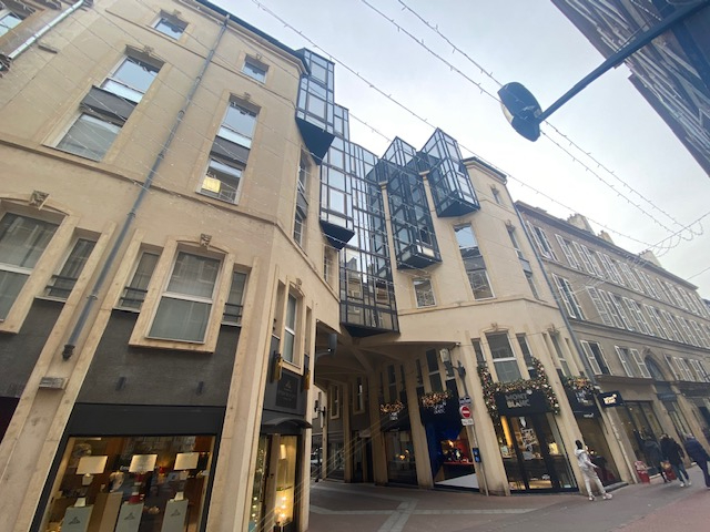 Photo Bureaux à louer 179m2 Metz Centre image 1/6