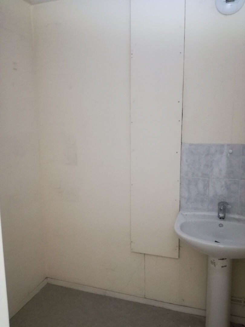 Photo Locaux de bureaux à louer à Woippy image 4/6