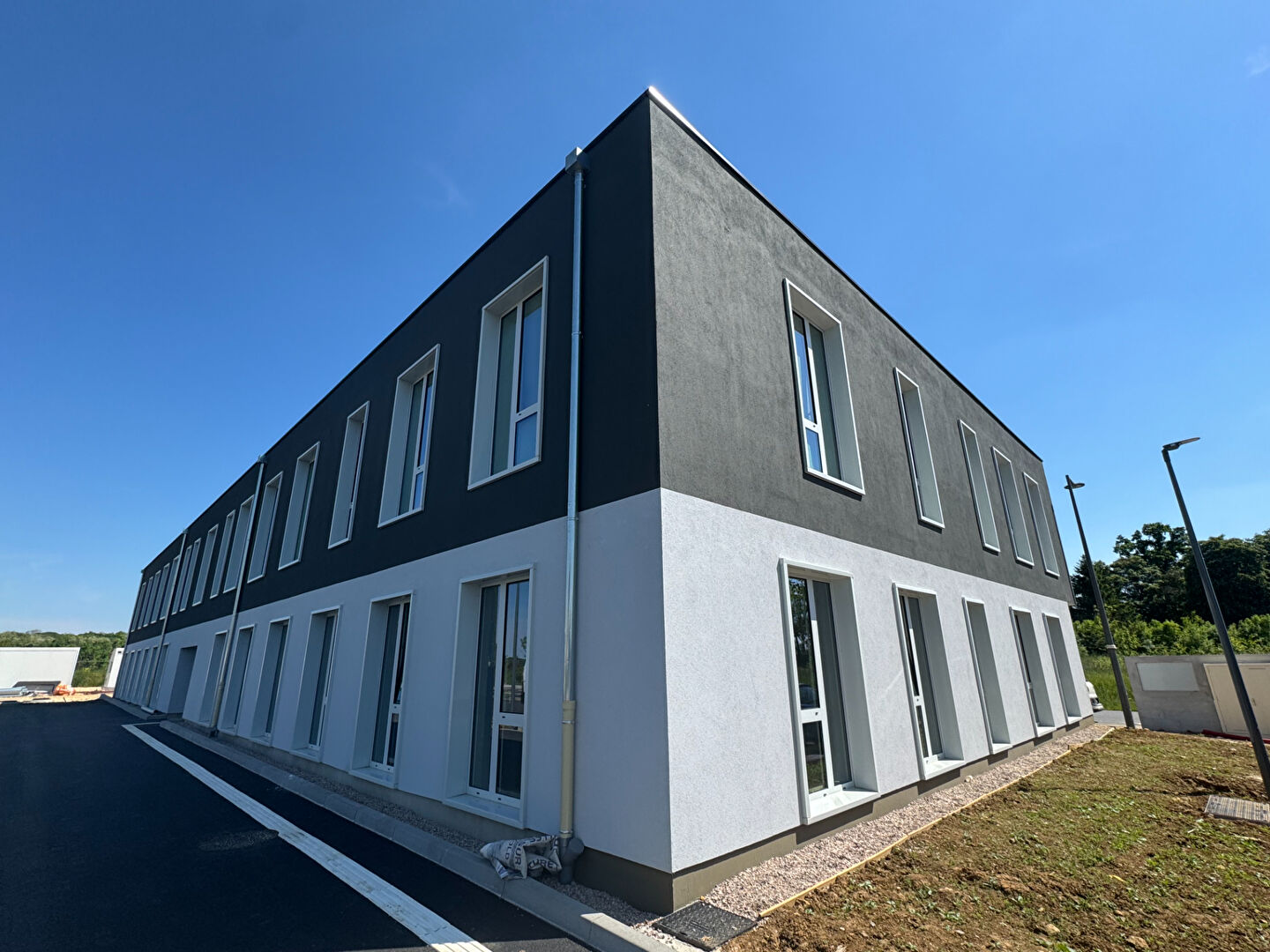 Bureaux lumineux 178 m² à vendre ? ZAC de Mercy, Ars-Laquenexy, proche hôpital régional avec 3 parkings