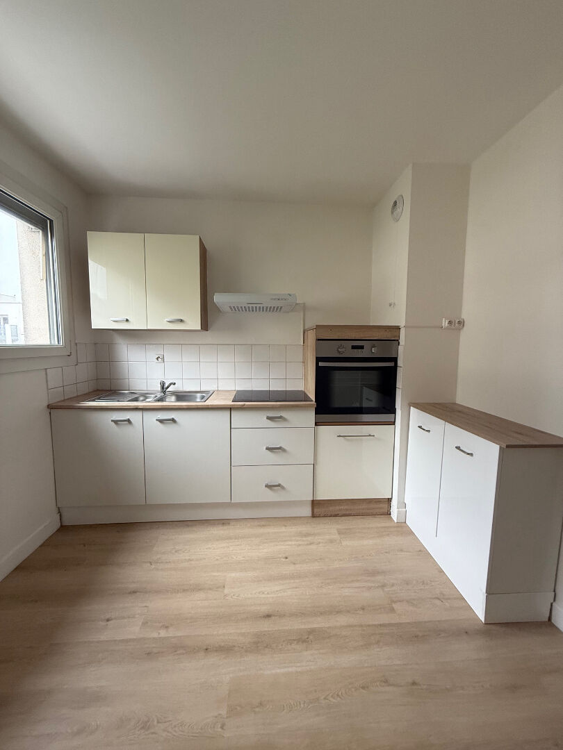 Appartement F3 avec parking - Rue Charles Martel