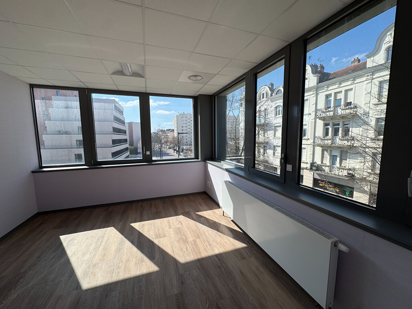 Photo Bureaux neufs 144 m² + terrasse à louer ? Metz centre, proche gare et quartier Amphithéâtre image 4/6