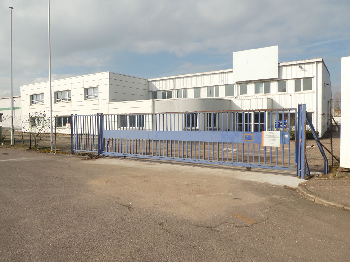 Local d'activité à louer Ennery 5890 m2