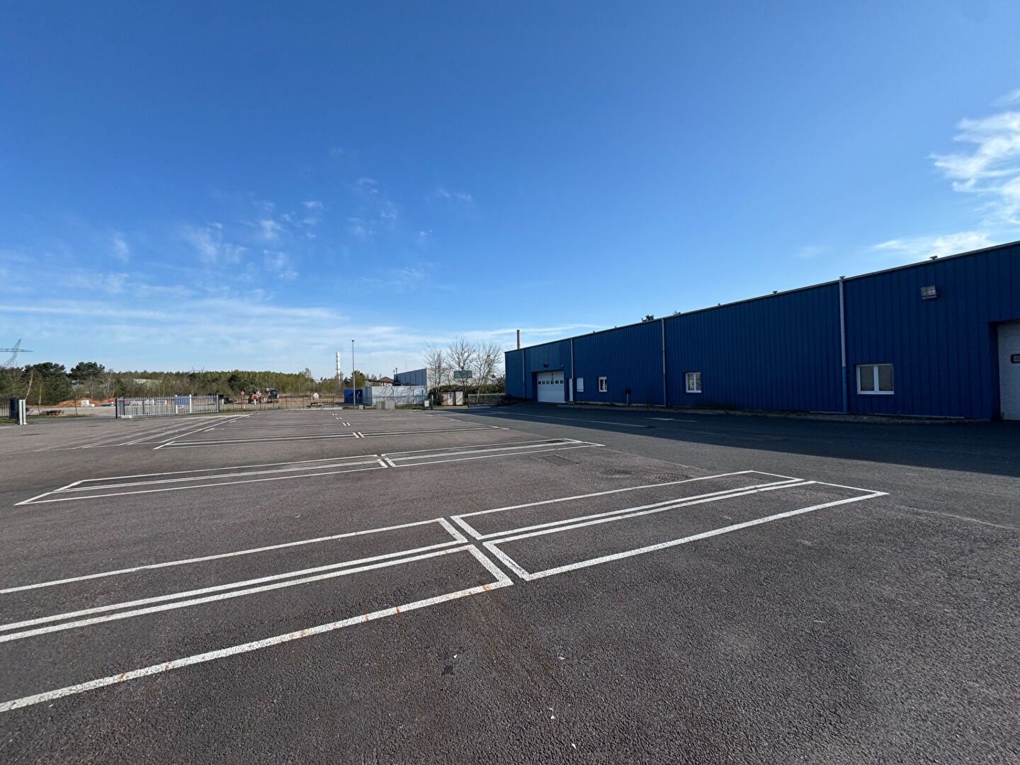 Photo Local d'activité Saint Avold 3164 m2 image 3/6