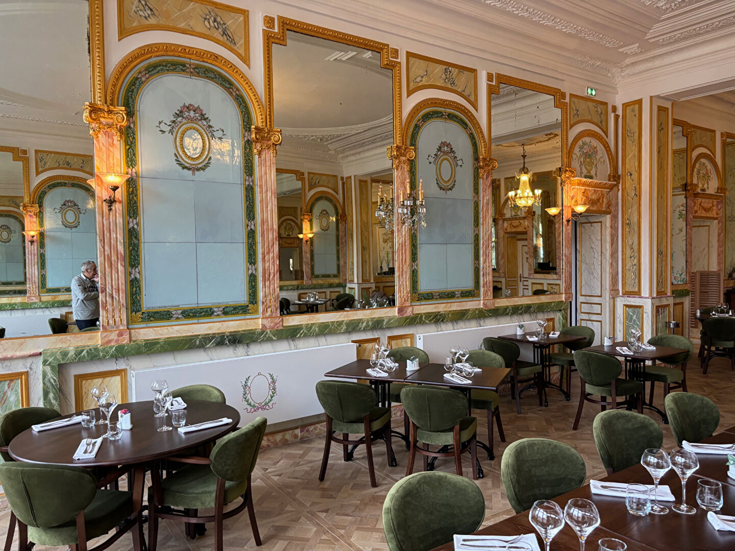 Photo À Vendre ? Fonds de Commerce Restaurant 