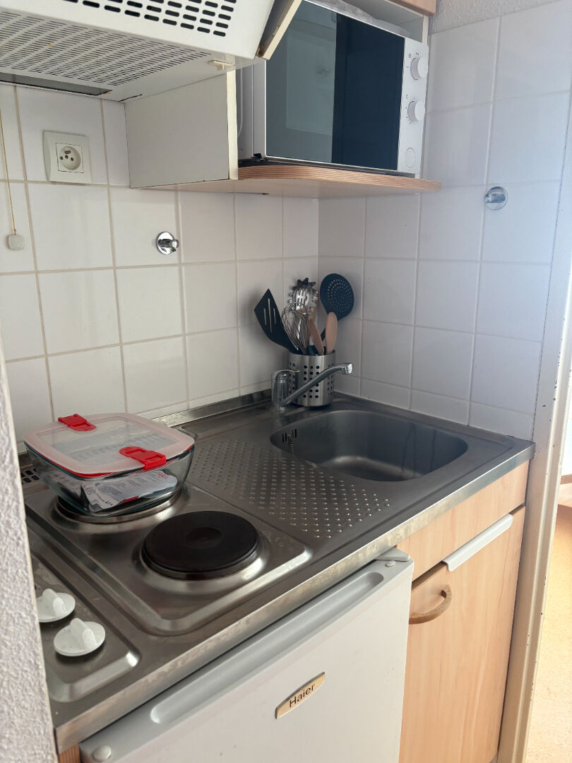 Photo METZ QUEULEU - STUDIO MEUBLE - RESIDENCE DE SERVICES image 2/6