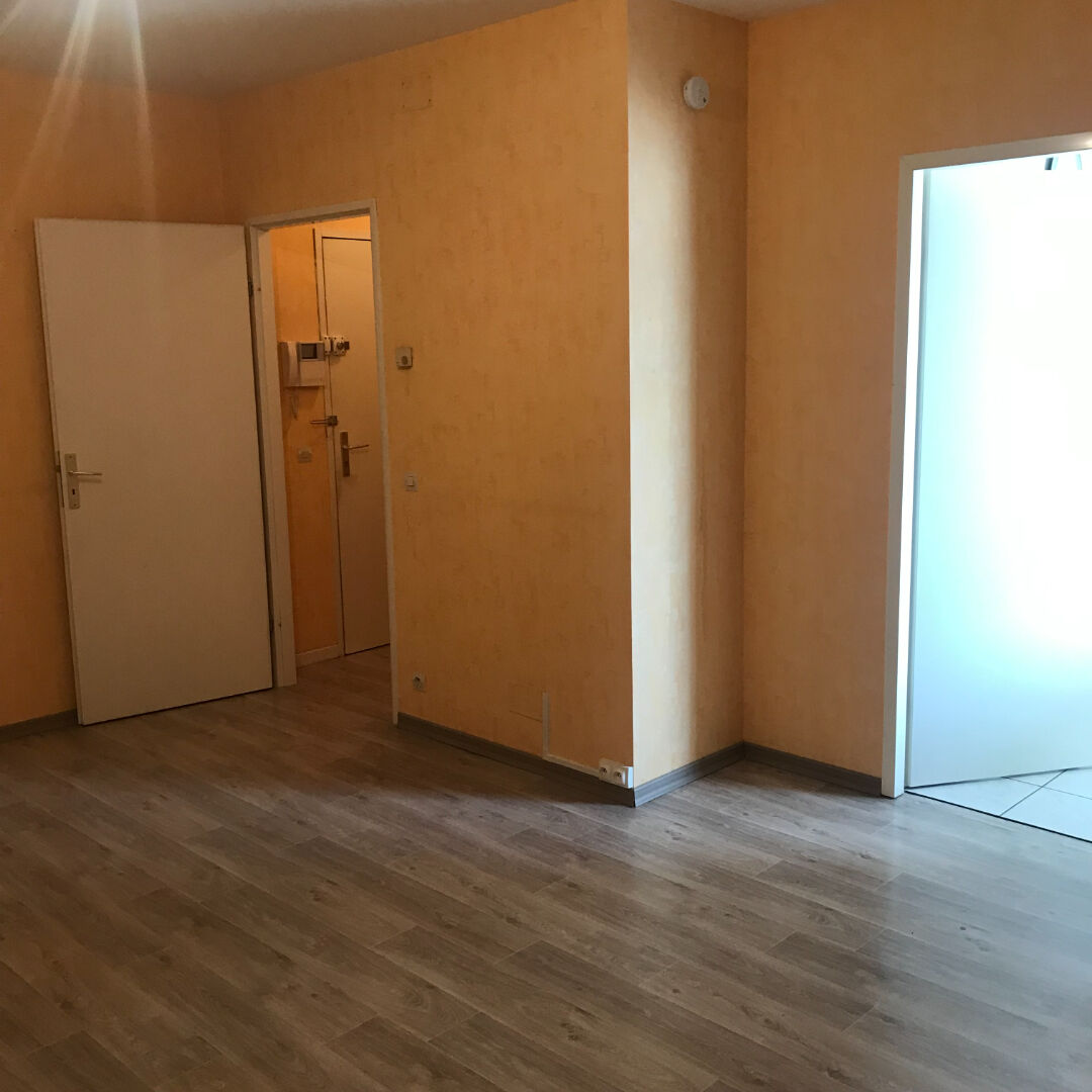 Photo FORBACH DANS UNE RESIDENCE AVEC ASCENSEUR image 5/6