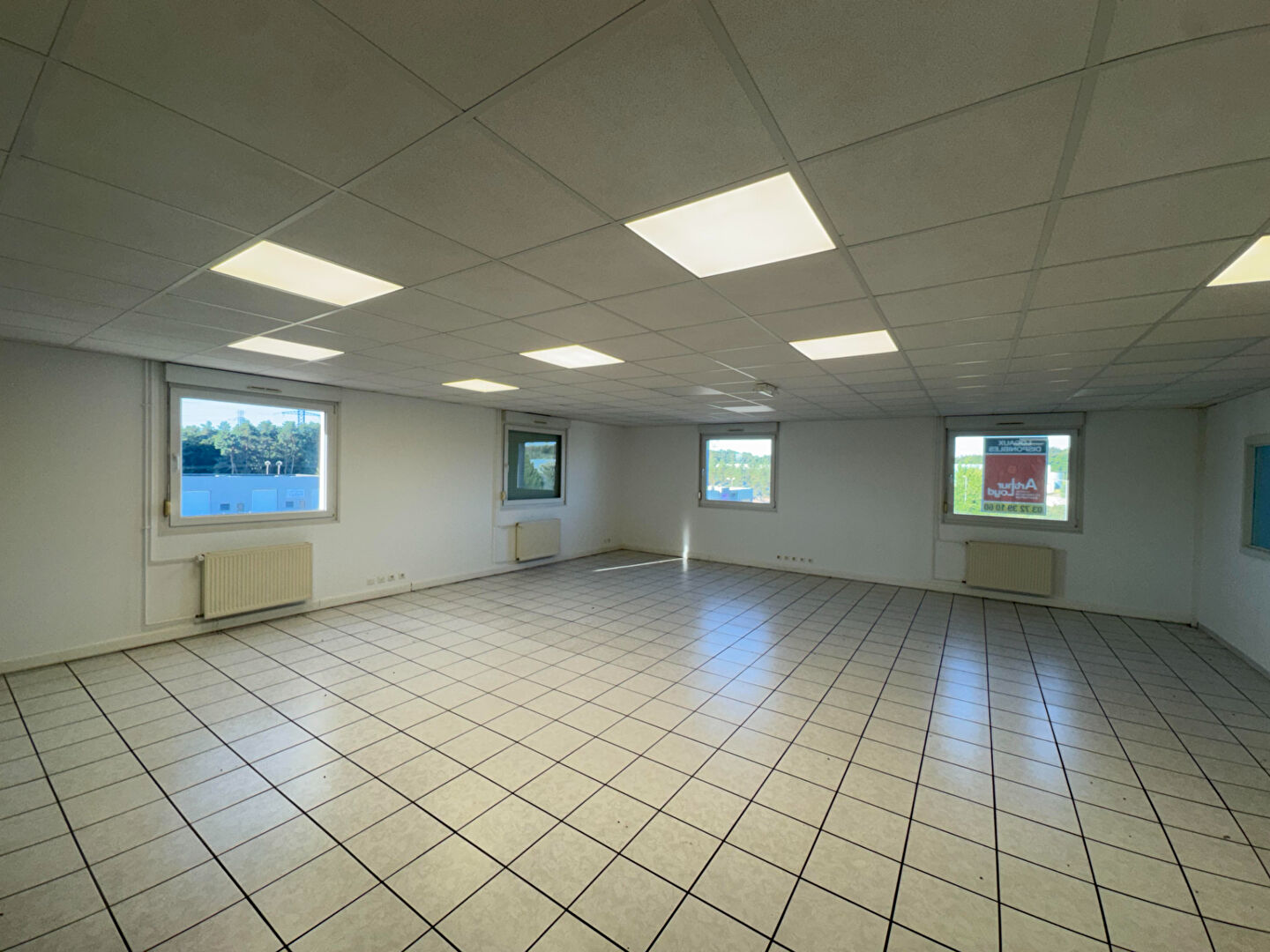 Photo Bureaux à vendre - Saint-Avold - 455 m² image 3/5