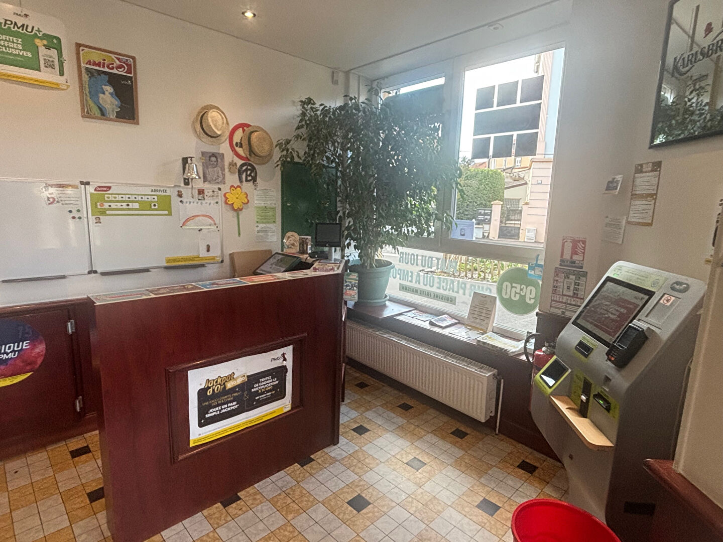 Photo A VENDRE EN EXCLUSIVITE FONDS DE COMMERCE du  CAFE DE L'ETOILE A MONTIGNY-LES-METZ image 2/6