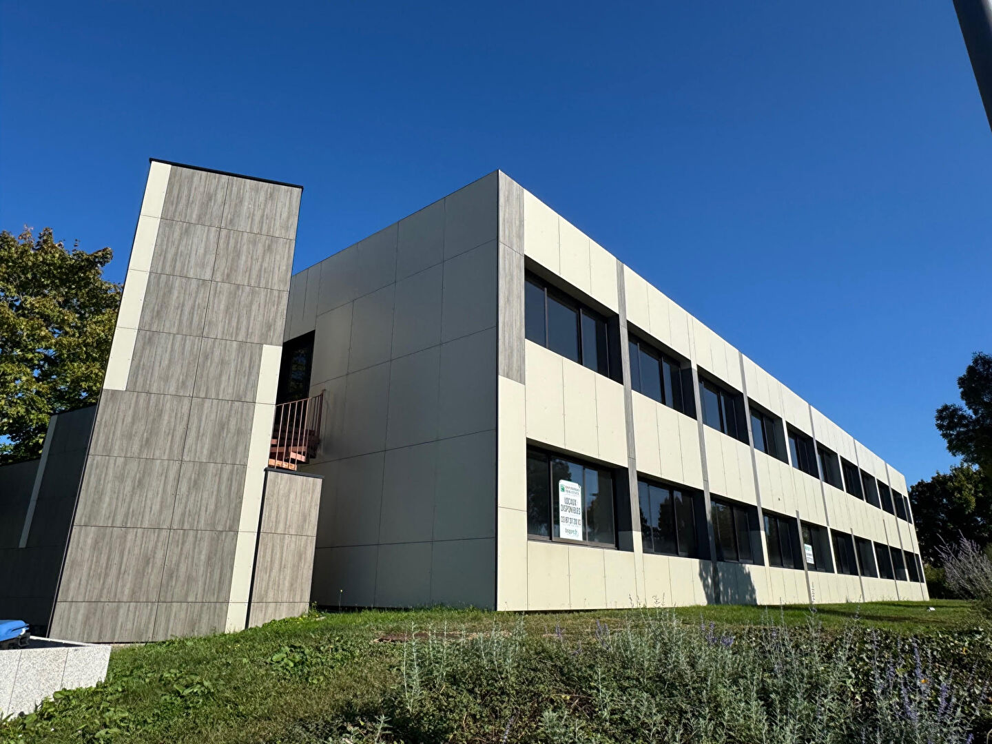 Photo A VENDRE IMMEUBLE DE BUREAUX - METZ TECHNOPOLE - 450 M² image 3/4