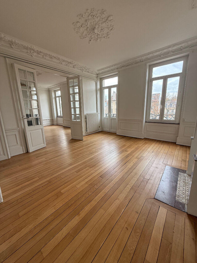 Appartement Nancy 5 pièce(s) 120.01 m2