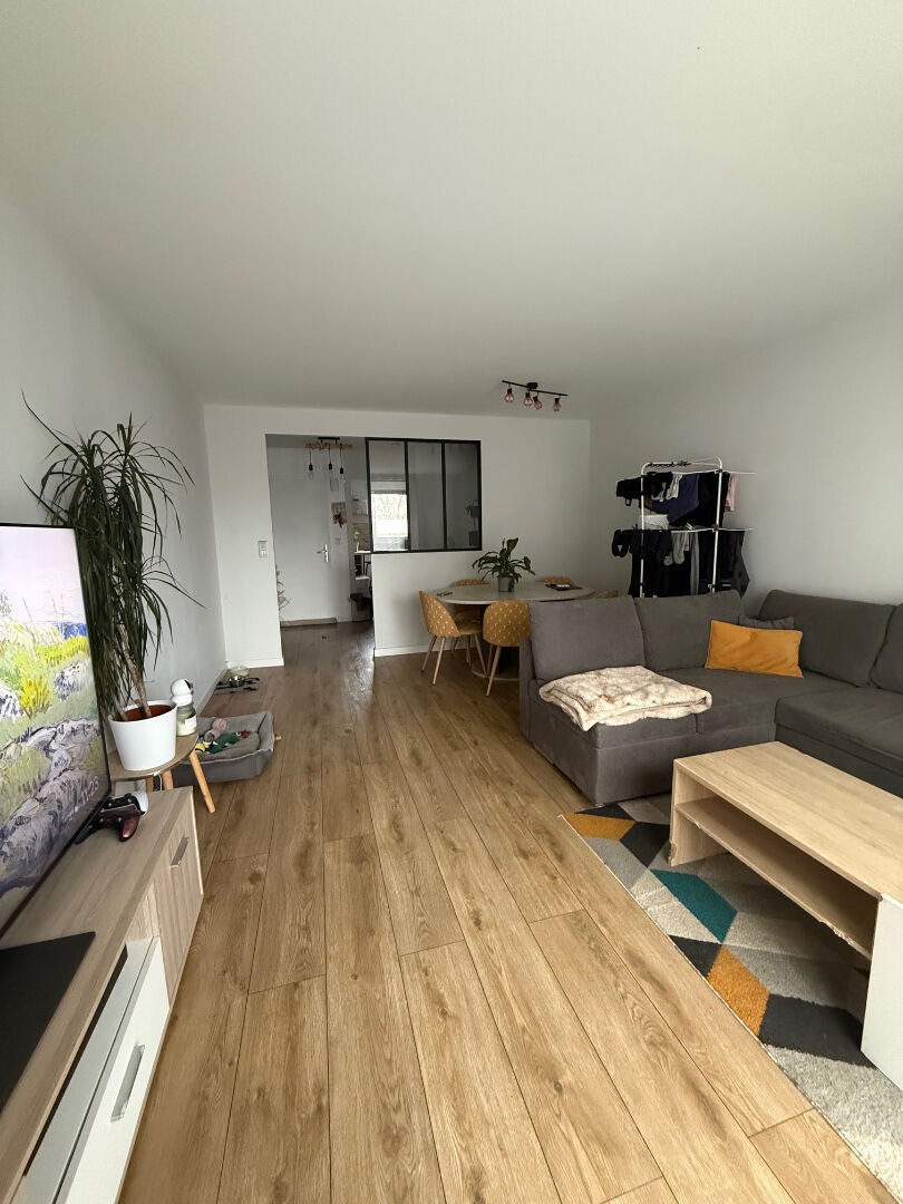 Photo Appartement T3 avec terrasse et jardin arborés - Résidence Hémicycle image 4/6