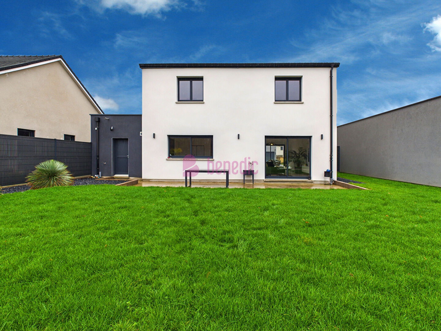 Photo A BASSE-HAM Maison  individuelle 5 pièces 140 m2 double garage terrasse jardin image 2/6