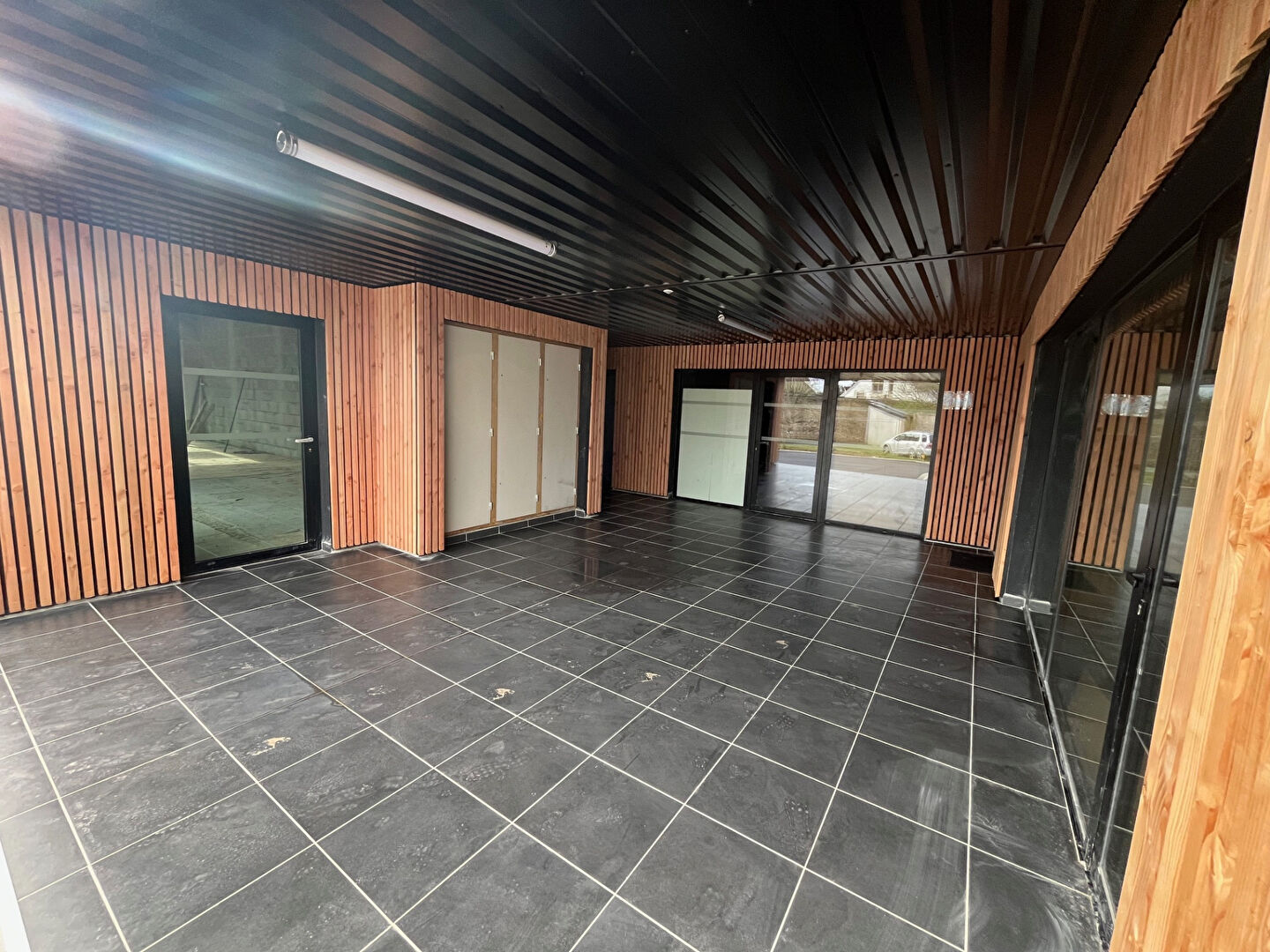 Visuel 11 de l'annonce : Local commercial / Bureaux neufs de 37 à 96m²