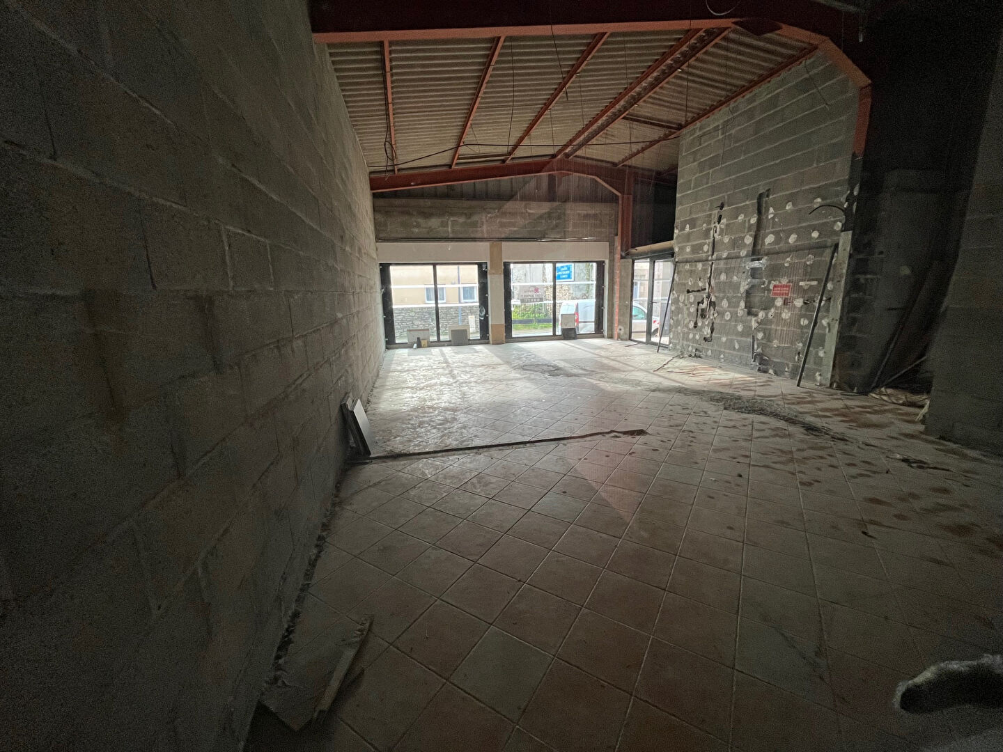 Visuel 12 de l'annonce : Local commercial / Bureaux neufs de 37 à 96m²