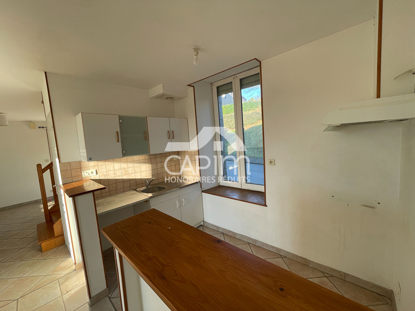 Photo Maison Fougeres 7 pièce(s) 169 m2-5 chambres- terrain de 6905m2 -spécial investisseur image 4/6