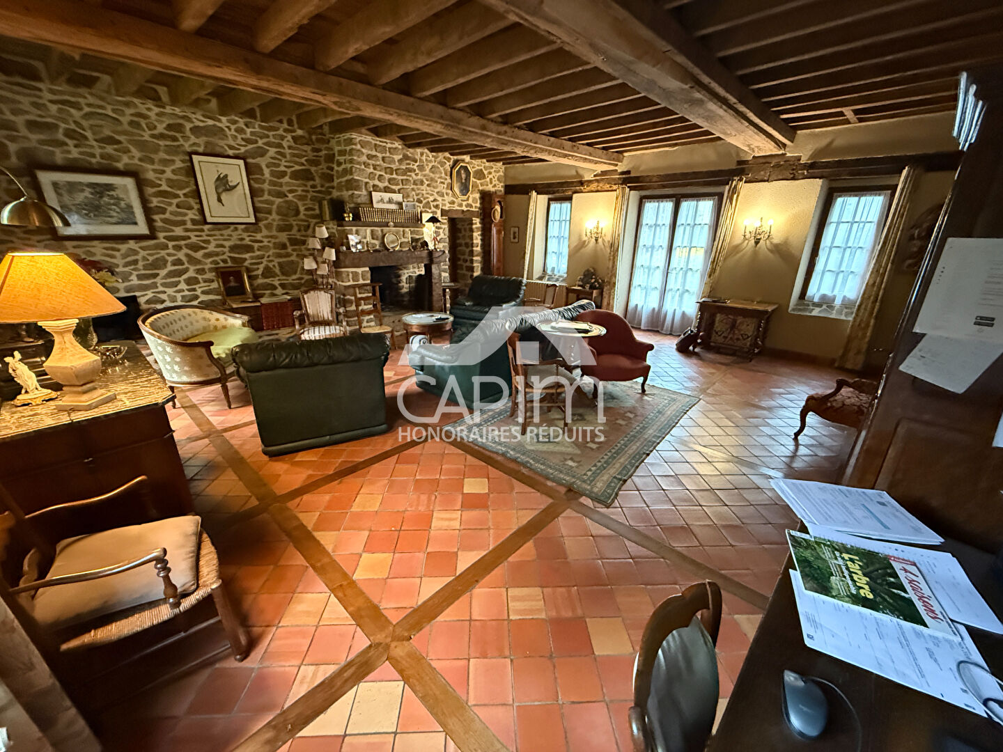 Photo Longère Fougeres 8 pièce(s) 247,61m² hab- 6 Chambres- Terrain 2501m²- Garage Double image 2/6