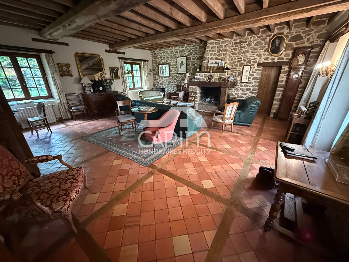 Photo Longère Fougeres 8 pièce(s) 247,61m² hab- 6 Chambres- Terrain 2501m²- Garage Double image 3/6