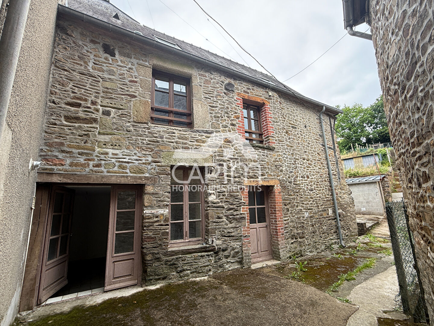 Quartier Château-Ensemble immobilier pour investisseurs- 2 Appartements T3 (70m²)-T2 (55m²)-