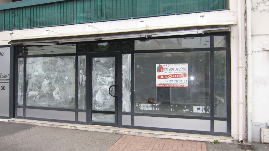 local commercial à louer Evreux