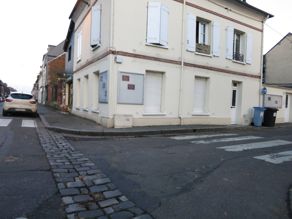 local commercial à louer Evreux