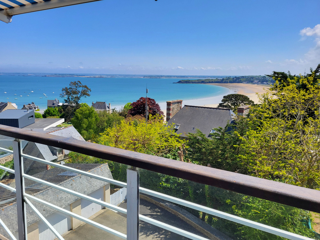 A VENDRE ST CAST SUPERBE APPARTEMENT DE 91M² AVEC VUE PANORAMIQUE Saint