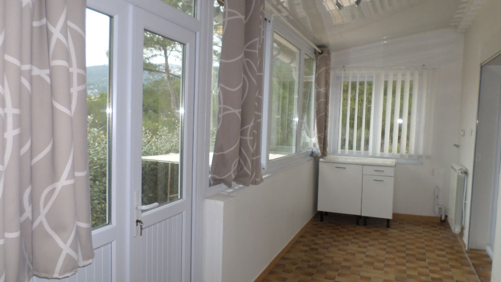 Photo TOULON OUEST MAISON T4 CONTEMPORAINE image 1/5