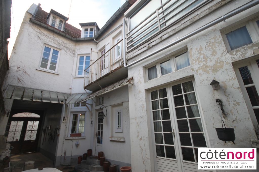 Photo Maison Cambrai 7 pièce(s) 150 m2 image 1/5