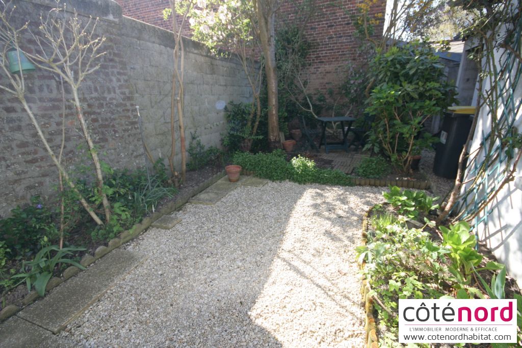 Photo Maison de ville proche du centre image 2/3