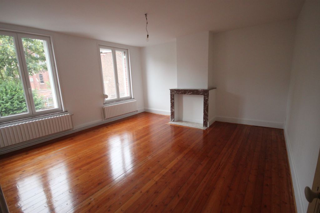 Photo Maison Cambrai 6 pièce(s) 173 m2 image 3/4