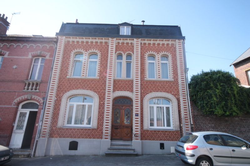 Maison  8 pièce(s)