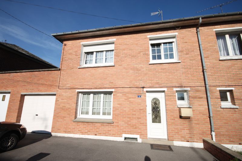 Maison Limitrophe Cambrai 5 pièce(s) 105 m2