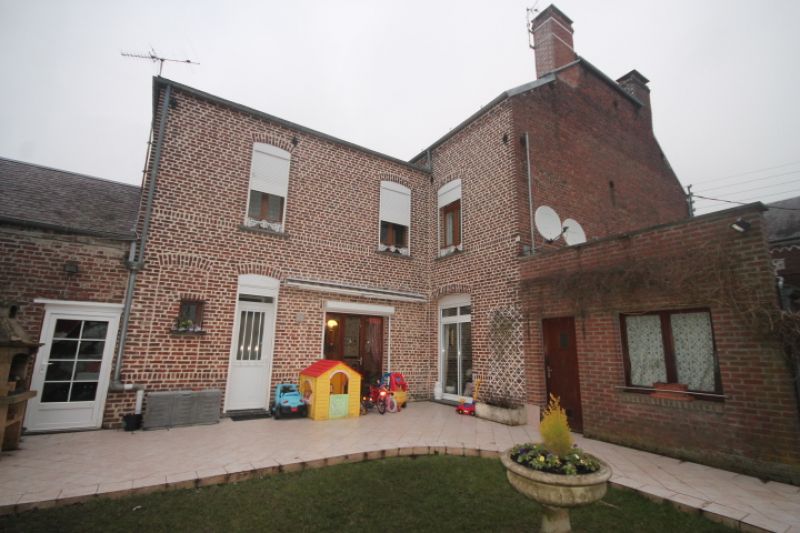 Photo Maison Caudry 8 pièce(s) 160 m2 image 1/6