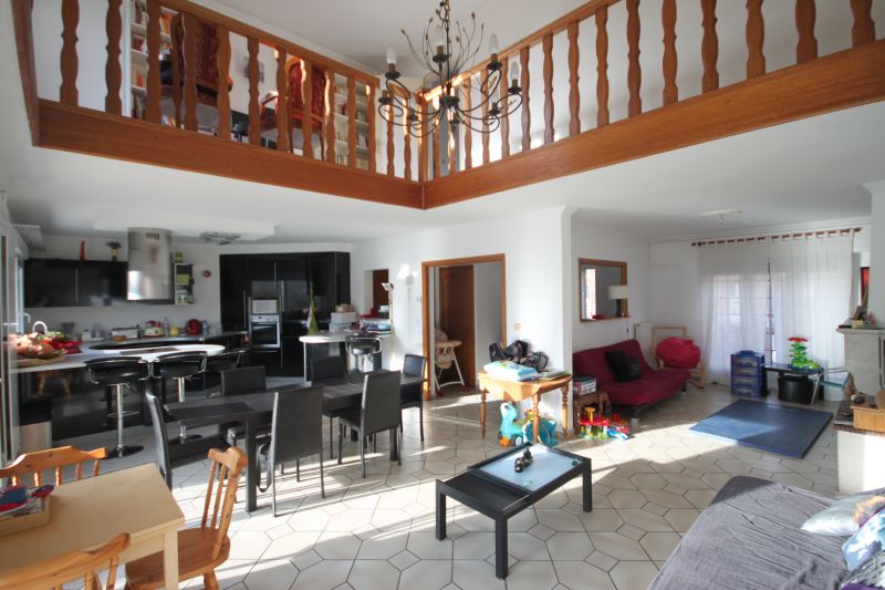 Photo Maison Cambrai 7 pièce(s) 175 m2 image 2/5