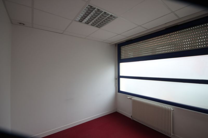 Photo Bureau commercial CAMBRAI image 2/2