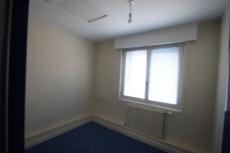 Photo Local commercial de 37m2 image 2/2
