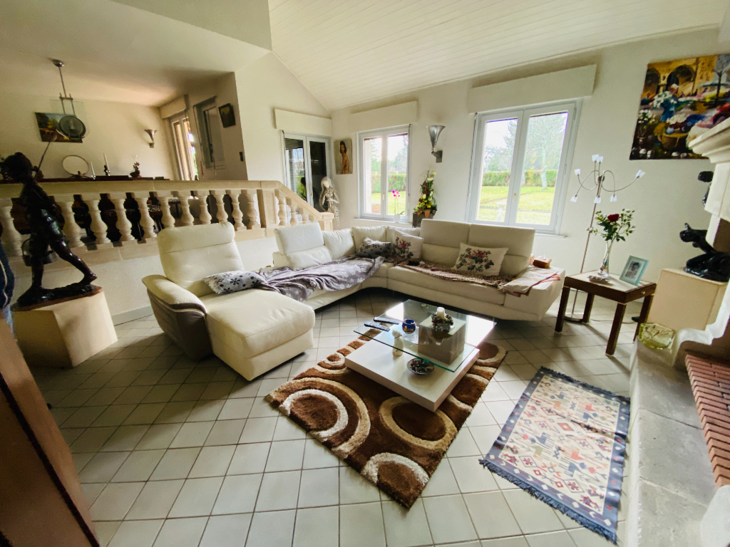 Photo Entre Bar et Revigny : Spacieuse villa individuelle sur un très beau terrain de 2000 m2 image 3/6