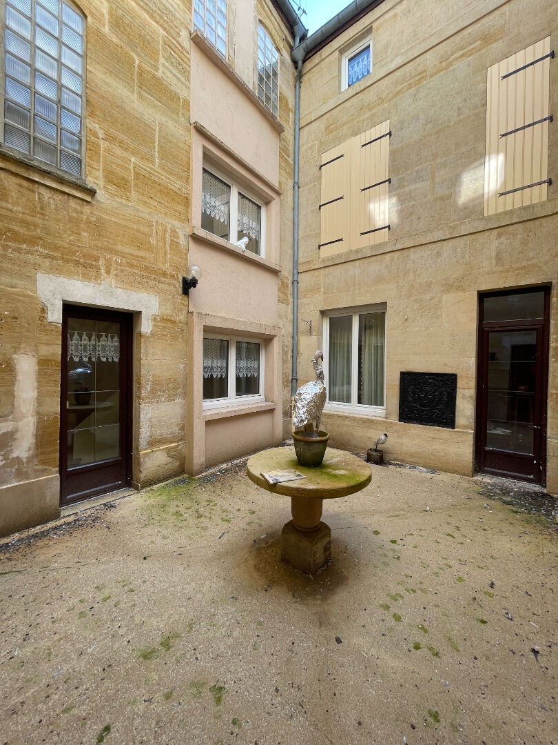 Photo Hyper centre de Bar le Duc : Maison de ville en parfait état. image 4/6